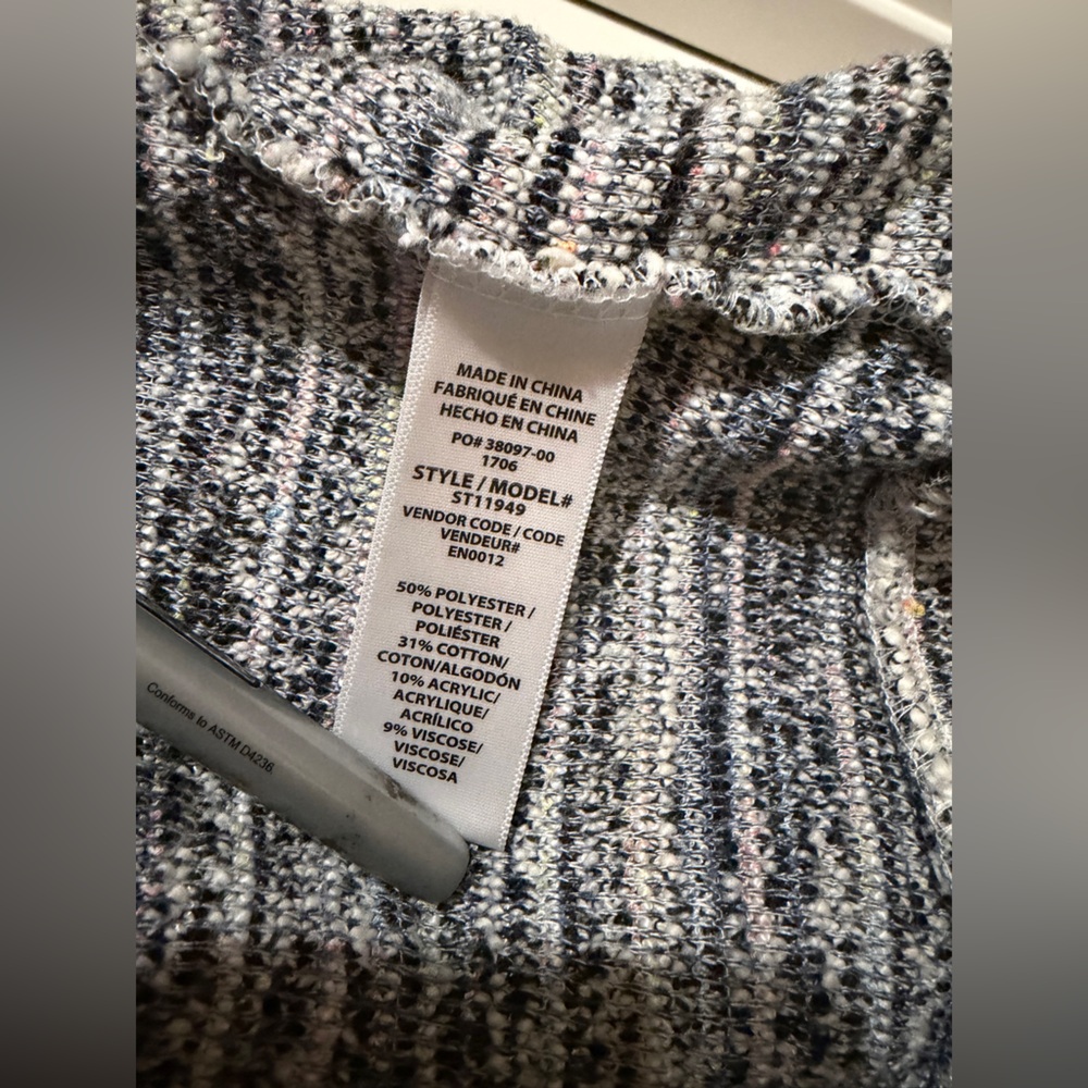 Splendid Multicolor Comfortable Sweater. Gently L… - image 5